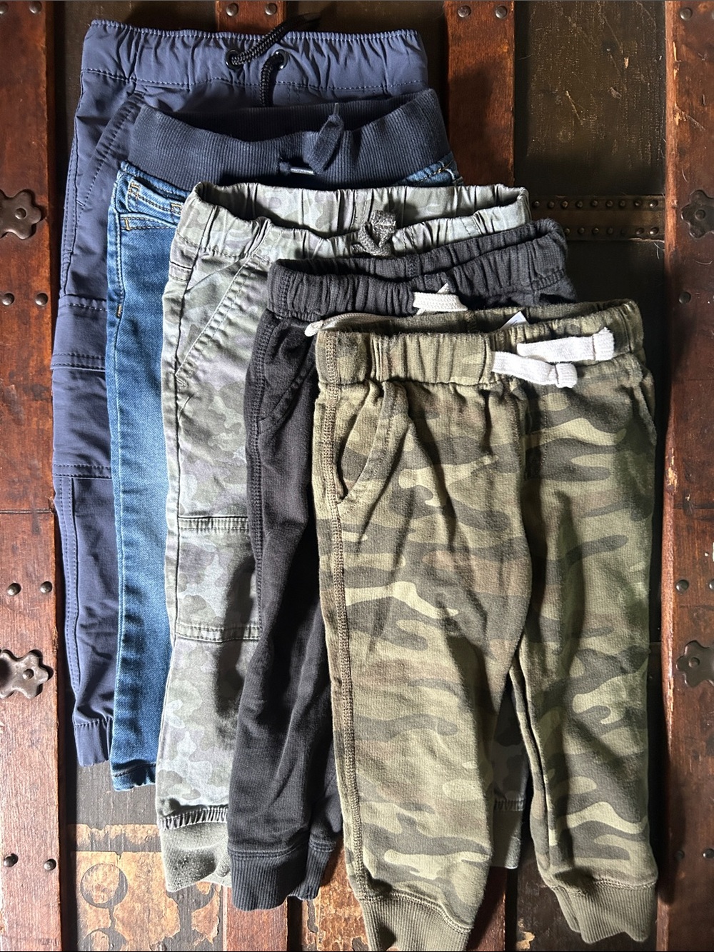 Bundle of 5 pants for 2T